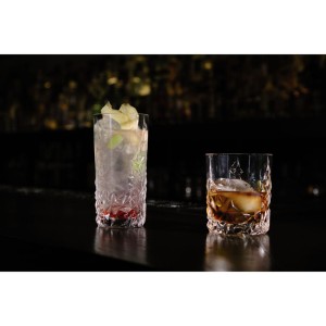 sculpure-whisky.jpg