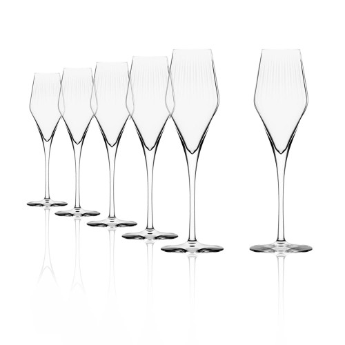 731 29 Champagner gruppe leer.jpg