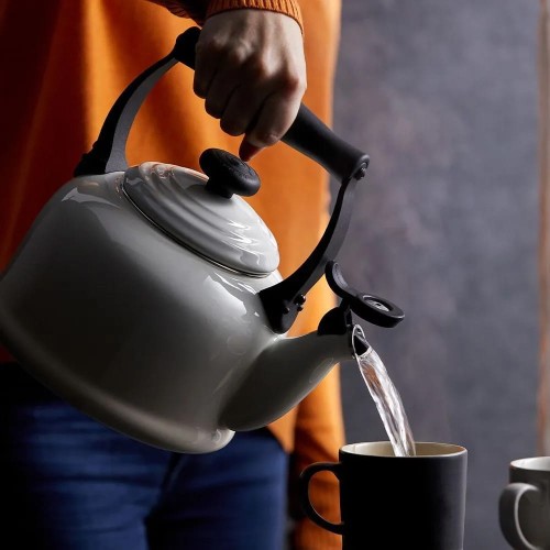 le-creuset-traditional-2.jpg