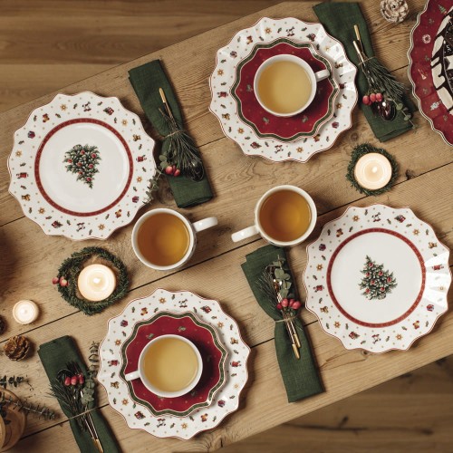 Talerze Toy’s Delight 24,4 cm – świąteczna porcelana Villeroy & Boch z choinką
