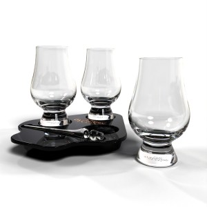 Zestaw degustacyjny do whisky 3 szklanki Glencairn Glass pipeta i taca w ozdobnym opakowaniu