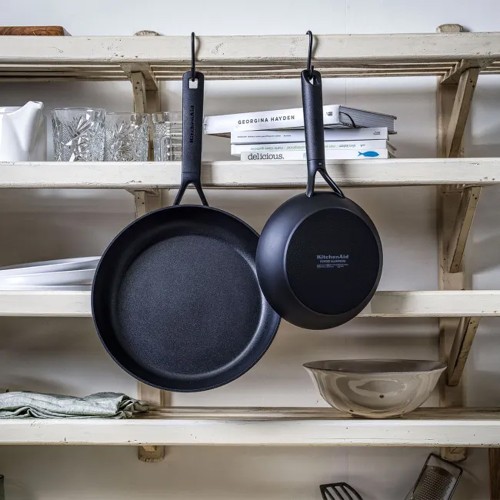 kitchenaid-zestaw-patelni-4.jpg