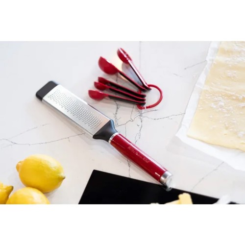 kitchenaid-czerwona-tarka.jpg