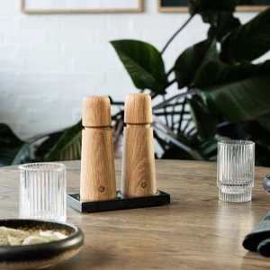 CrushGrind_Stockholm_Tabletopper_Black_Landscape.jpg