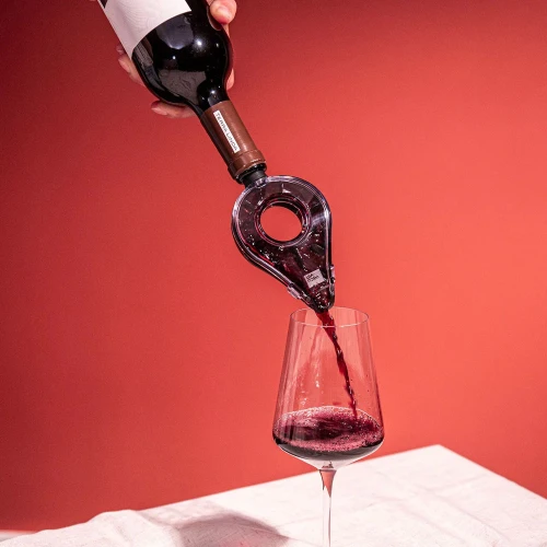 WineArator_Action_45A0077.jpg