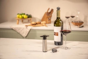 WineSaver_StainlessSteel_45A2570.jpg