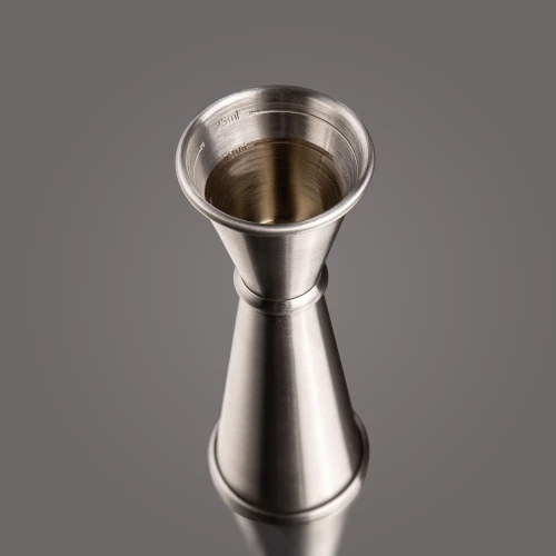 78343606_JapaneseJigger30-60ML_InUse.jpg