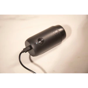 92004606_ElectricWineSaver_45A1962.jpg